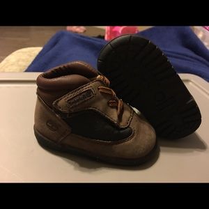 GUC Boys Timberland Velcro front boots size 2